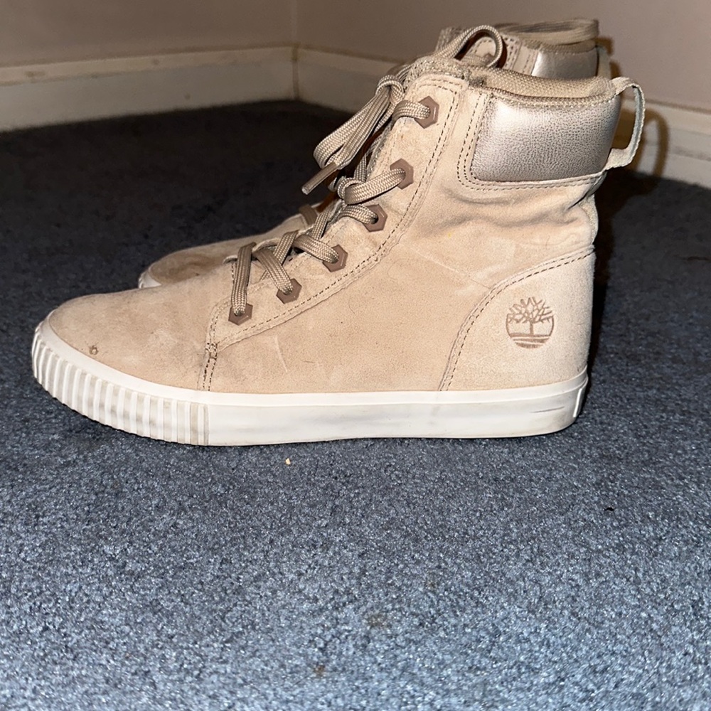 Timberland hi top sneaker type boots Sz 6 1/2 VGUC